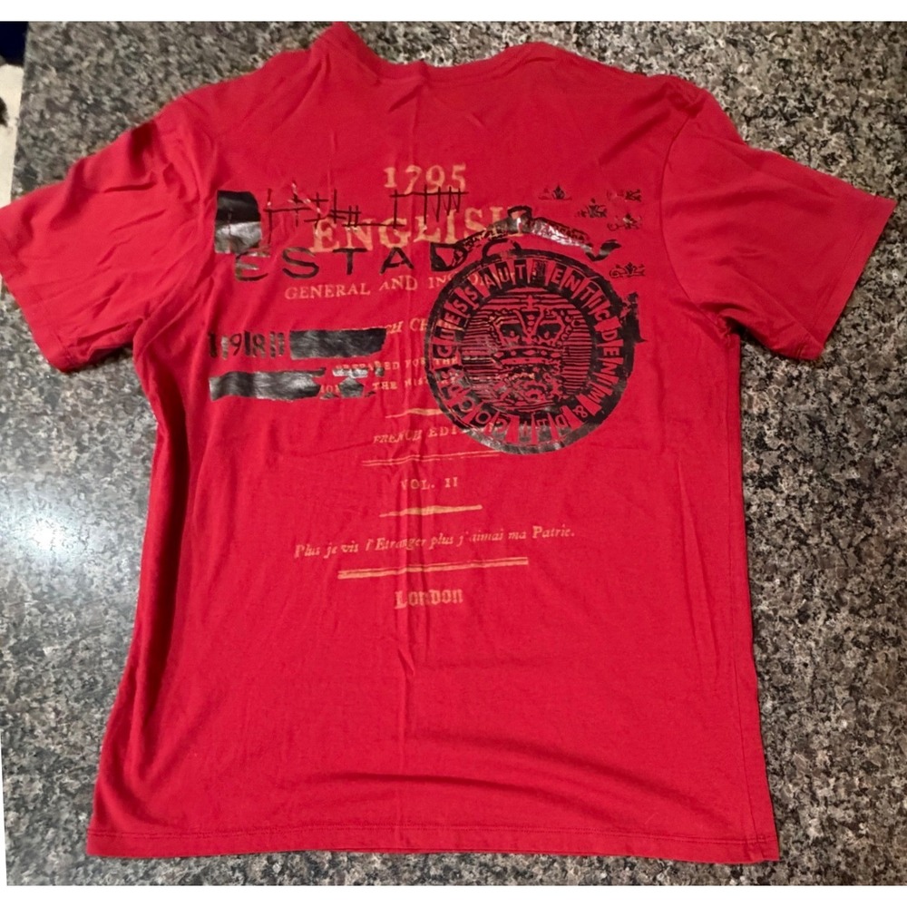 Guess Jeans Mens Graphic T-Shirt Red XL Cotton Distressed Crest M8439113 - Picture 2 of 8